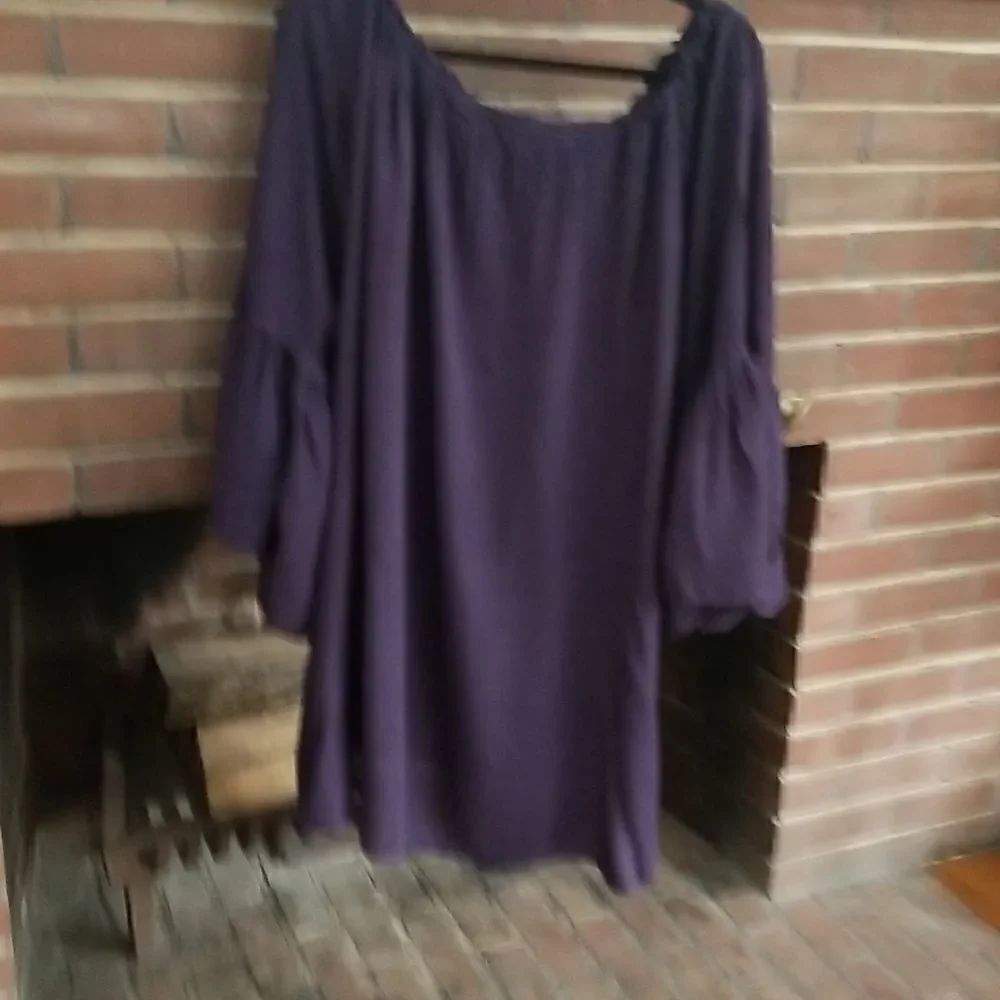 Blue flowy top with bell sleeves, size 3X. - Picture 3 of 3
